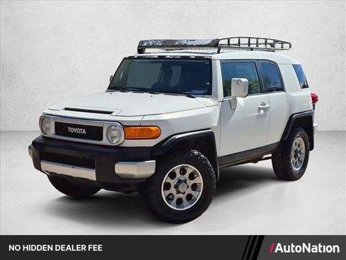 Used 2013 Toyota FJ Cruiser 4WD w/ Convenience Pkg image 1