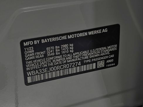 Used 2024 BMW 760i xDrive w/ Premium Package 2 AWD/4WD image 42