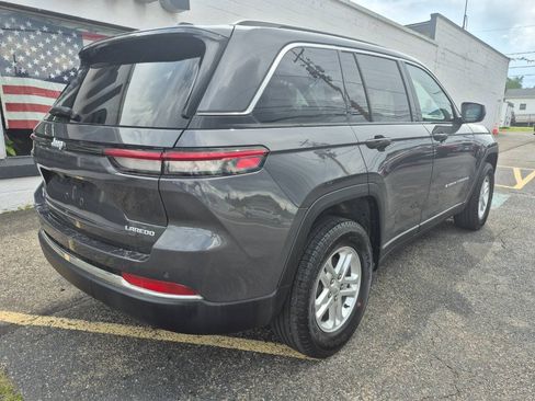Used 2024 Jeep Grand Cherokee Laredo w/ Luxury Tech Group I AWD/4WD image 7