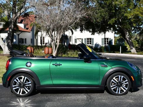 Used 2023 MINI Cooper S w/ Signature Upholstery Package image 41