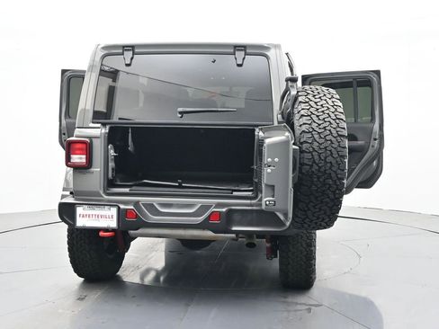 Used 2022 Jeep Wrangler Unlimited Rubicon w/ Dual Top Group image 43