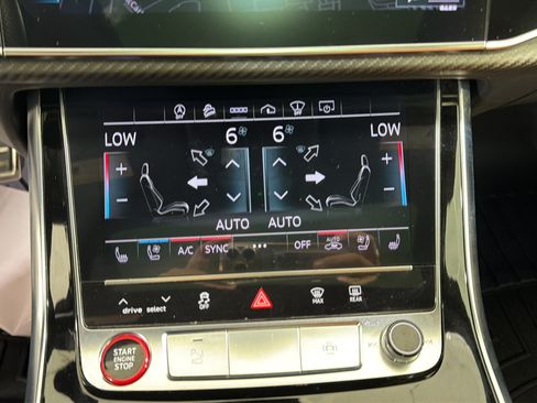 Used 2022 Audi RS Q8 AWD/4WD image 18