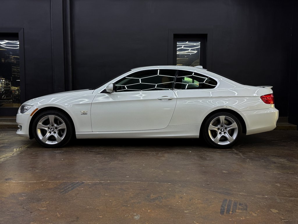Used 2011 BMW 335i xDrive Coupe AWD/4WD image 5