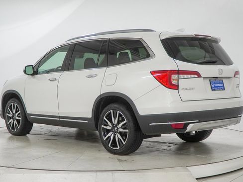 Used 2022 Honda Pilot Touring image 6