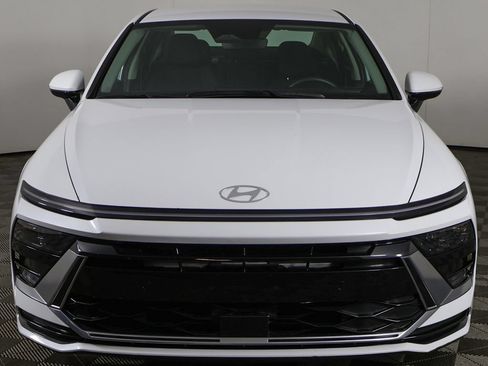 Used 2025 Hyundai Sonata SEL FWD image 10