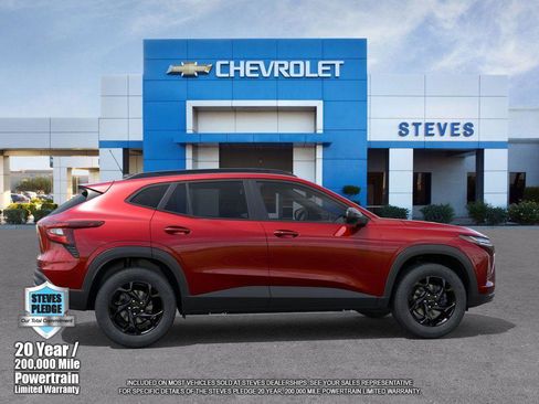 New 2026 Chevrolet Trax LT w/ Driver Confidence Package image 5