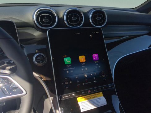 Certified 2026 Mercedes-Benz GLC 300 image 27