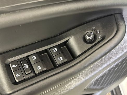 Certified 2023 Jeep Grand Cherokee Altitude AWD/4WD image 36