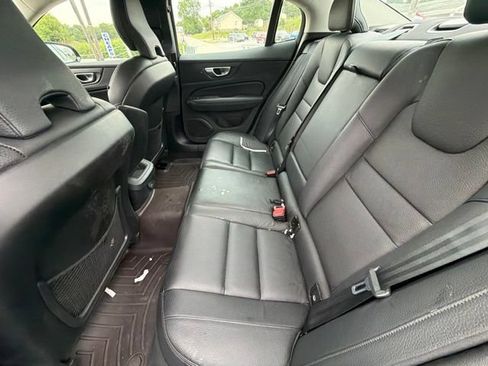 Used 2024 Volvo S60 B5 Plus FWD image 40