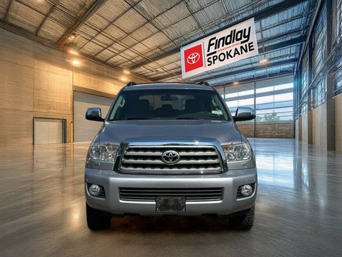Used 2017 Toyota Sequoia Limited w/ Safety & Convenience Package AWD/4WD image 2