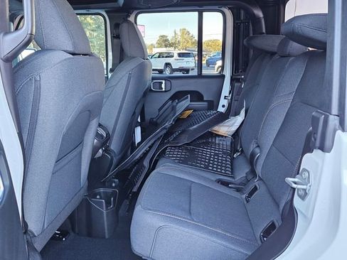 New 2026 Jeep Gladiator Sport image 4