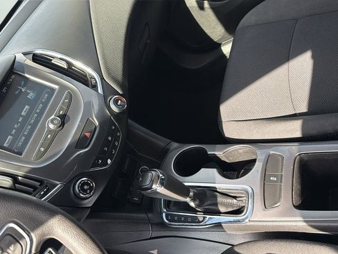 Used 2016 Chevrolet Cruze LT image 21