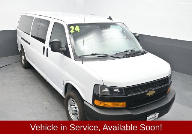 Used 2024 Chevrolet Express 3500 LS RWD image 19