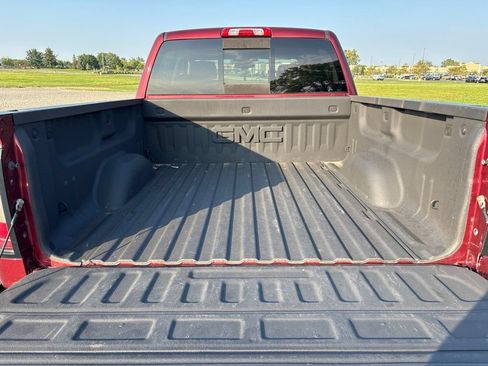 Used 2016 GMC Sierra 1500 SLT w/ All-Terrain Package AWD/4WD image 9