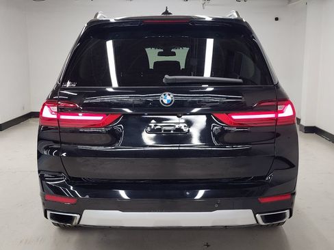 Used 2020 BMW X7 xDrive40i w/ Parking Assistance Package AWD/4WD image 14