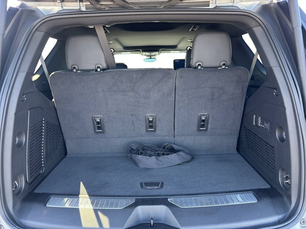 Certified 2024 Chevrolet Tahoe Premier w/ Advanced Technology Package AWD/4WD image 19