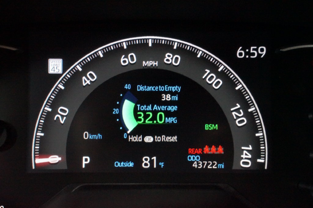 Certified 2025 Toyota RAV4 XLE FWD image 16