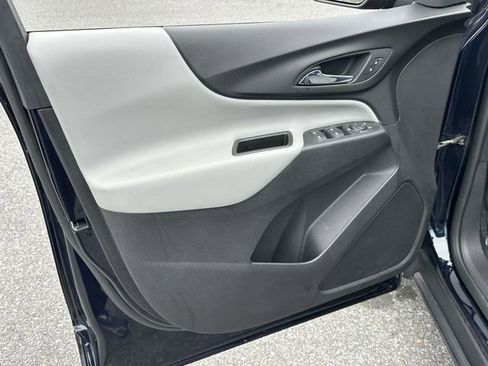 Used 2020 Chevrolet Equinox LS image 15