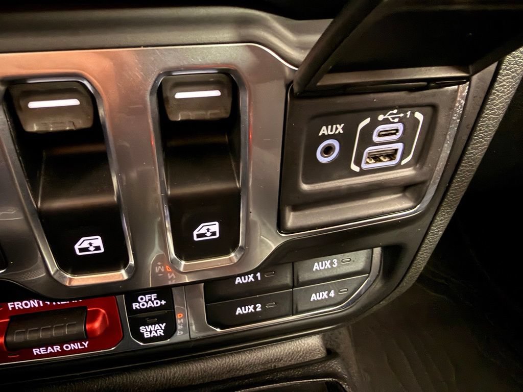 Used 2021 Jeep Wrangler Rubicon AWD/4WD image 40
