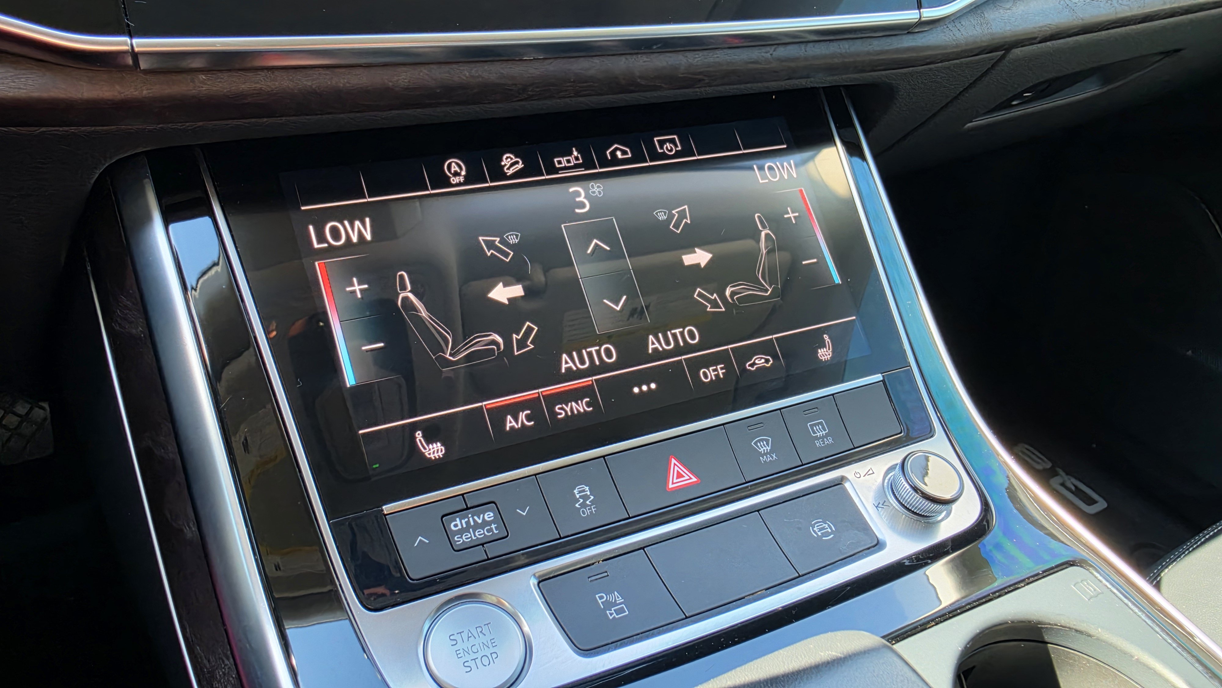 Used 2019 Audi Q8 Premium w/ Convenience Package AWD/4WD image 38