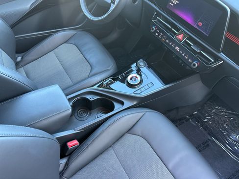 Certified 2023 Kia Niro Wind image 16