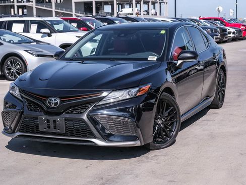 Certified 2021 Toyota Camry XSE FWD image 1