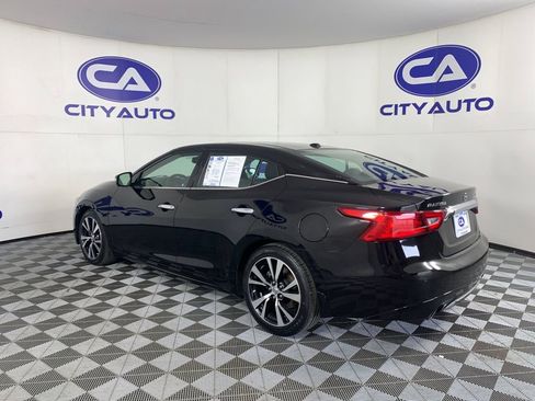 Used 2017 Nissan Maxima Platinum image 5