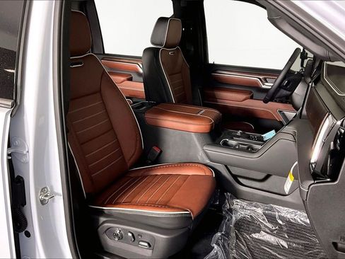 New 2026 GMC Sierra 2500 Denali Ultimate w/ Max Trailering Package AWD/4WD image 11