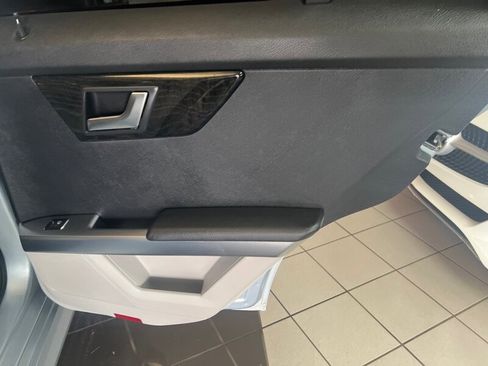 Used 2014 Mercedes-Benz GLK 350 GLK 350 4MATIC 4DR SUV AWD image 24