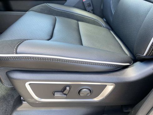 New 2026 RAM 1500 Laramie AWD/4WD image 10