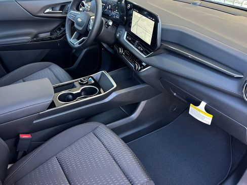 New 2026 Chevrolet Equinox LT image 16