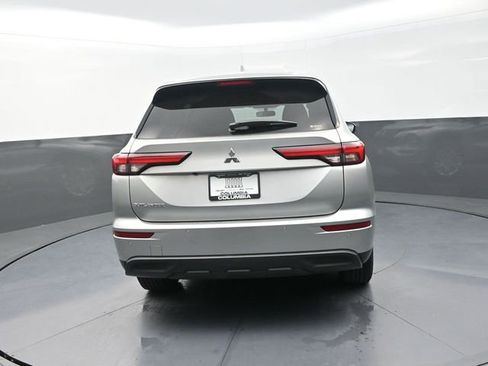 Used 2022 Mitsubishi Outlander ES AWD/4WD image 8