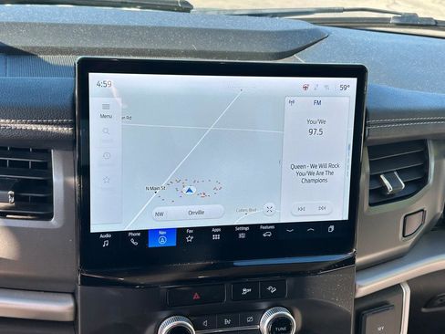 Certified 2023 Ford Expedition XLT image 24