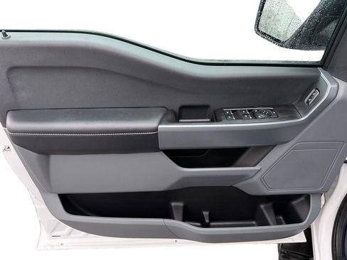 Used 2023 Ford F150 XLT w/ Trailer Tow Package image 9