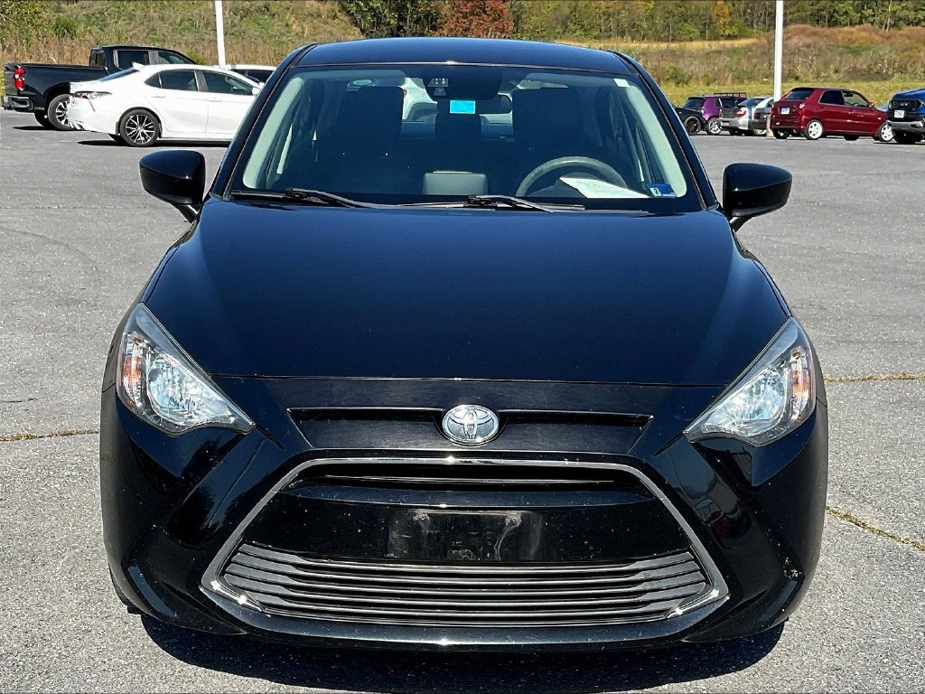 Used 2017 Toyota Yaris iA FWD image 11