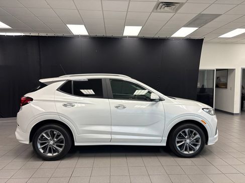 Used 2023 Buick Encore GX Select w/ Sport Touring Package FWD image 2