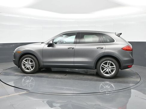 Used 2014 Porsche Cayenne image 2