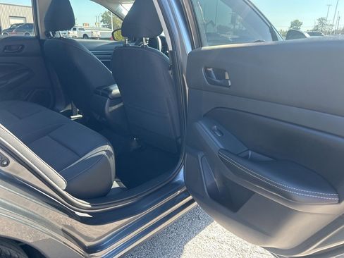 Used 2024 Nissan Altima 2.5 SV image 22