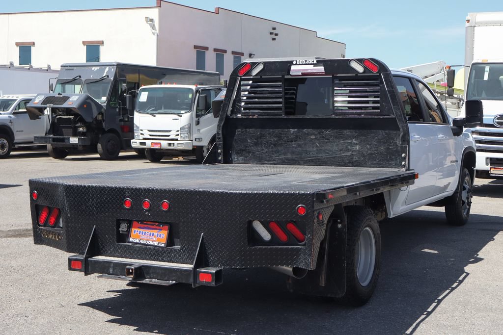 Used 2022 Chevrolet Silverado 3500 LT w/ Convenience Package AWD/4WD image 9