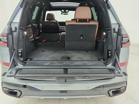 Used 2026 BMW X7 xDrive40i image 14