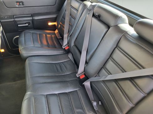 Used 2005 HUMMER H2 SUT w/ Preferred Equipment Group image 28