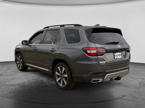 Used 2025 Honda Pilot Elite image 8
