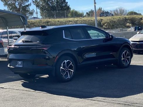 New 2026 Chevrolet Equinox EV LT FWD image 13