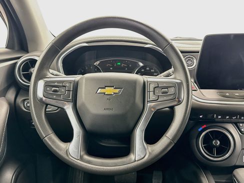 Used 2026 Chevrolet Blazer LT FWD image 18