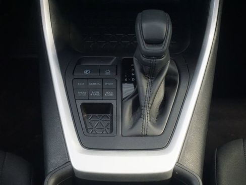 Certified 2025 Toyota RAV4 XLE AWD/4WD image 27