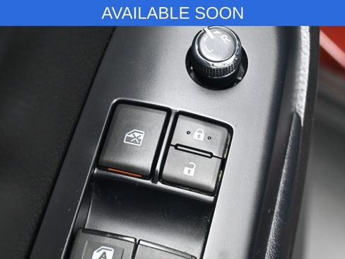 Used 2019 Toyota Highlander Plus image 12