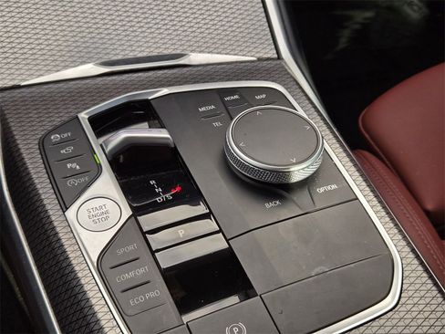 Used 2024 BMW 330i 330i w/ M Sport Package image 21