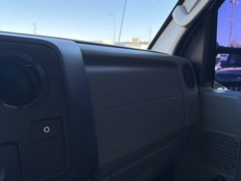 Used 2019 Ford E-350 and Econoline 350 Super Duty image 27