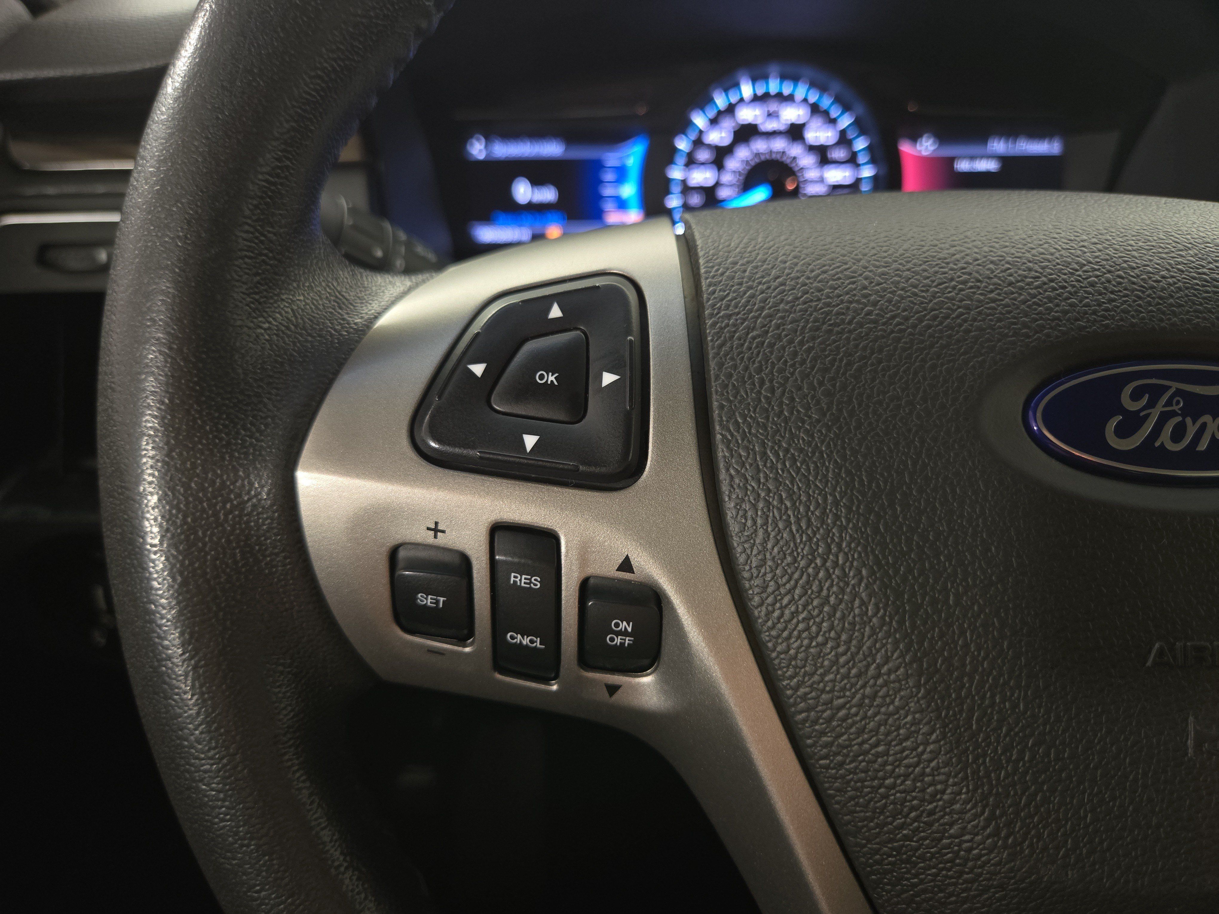 Used 2019 Ford Flex SEL FWD image 17