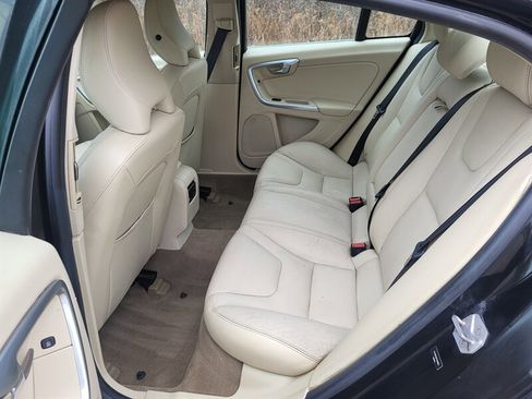 Used 2015 Volvo S60 T5 Premier image 13